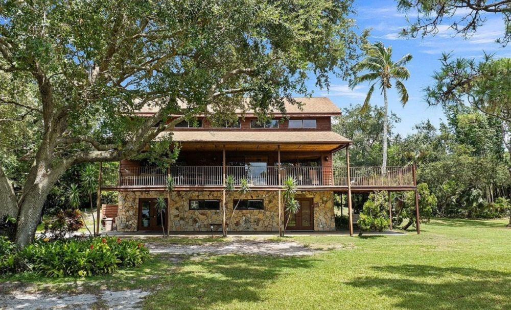 TRANQUIL LAKEFRONT ESTATE OPPORTUNITY