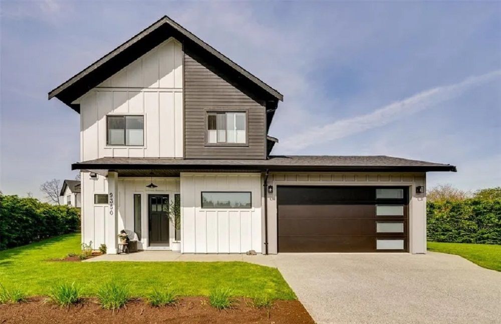 9350 East Saanich Rd