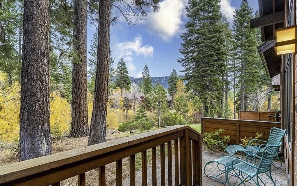 Creekside Privacy, Central Location