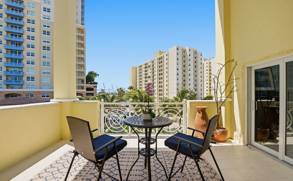 South Of Fifth Living At The Courts At South Beach