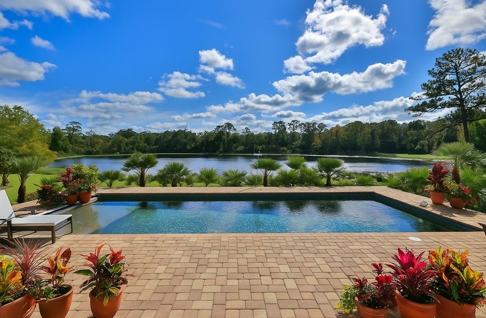 1135 Mckenzie Road