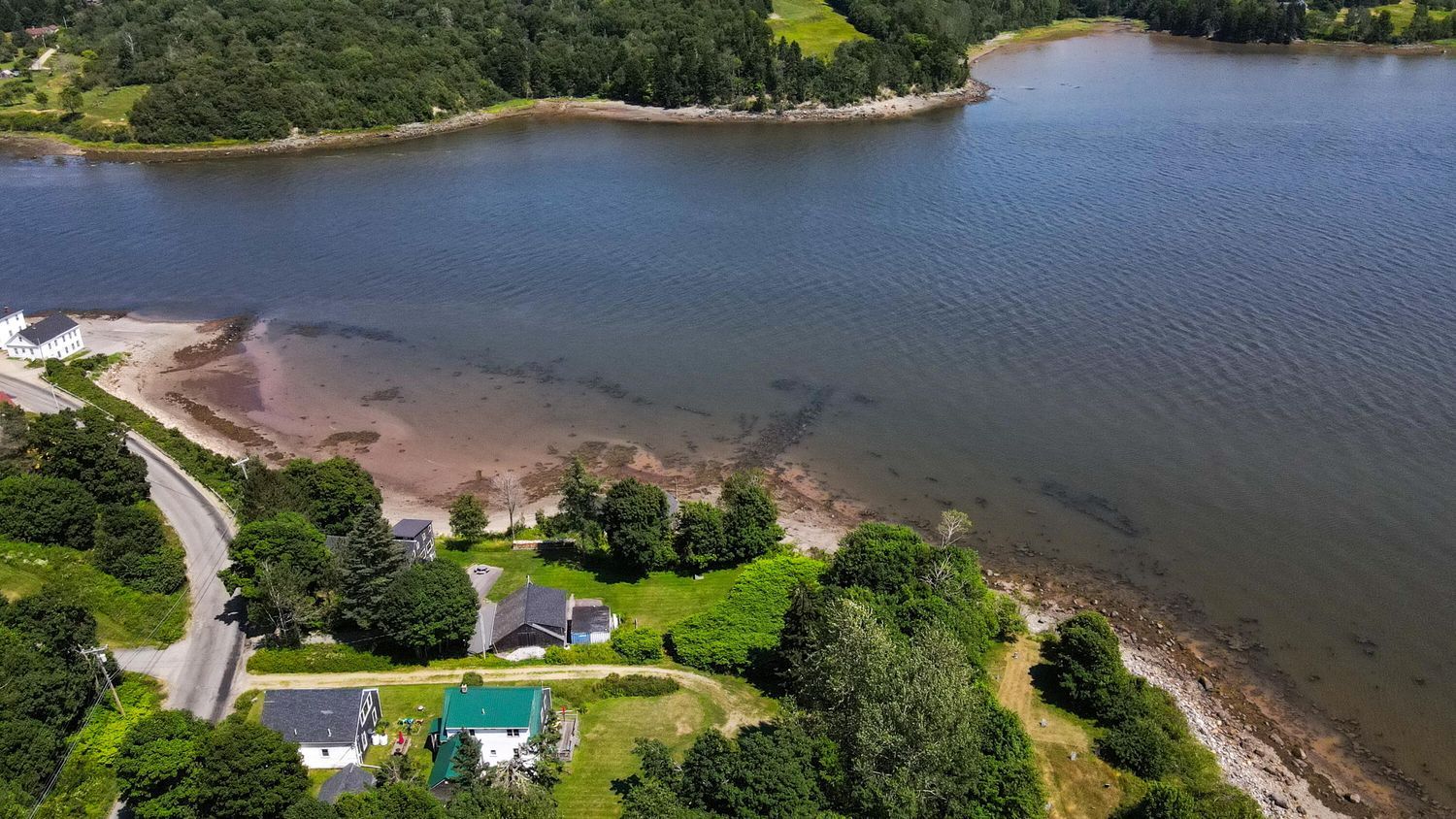 Historic Bay Escape