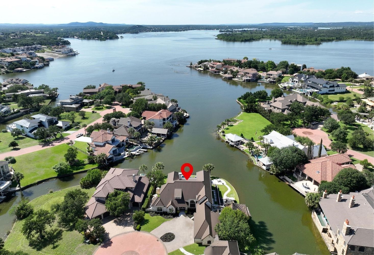 Grand Scale Waterfront Retreat