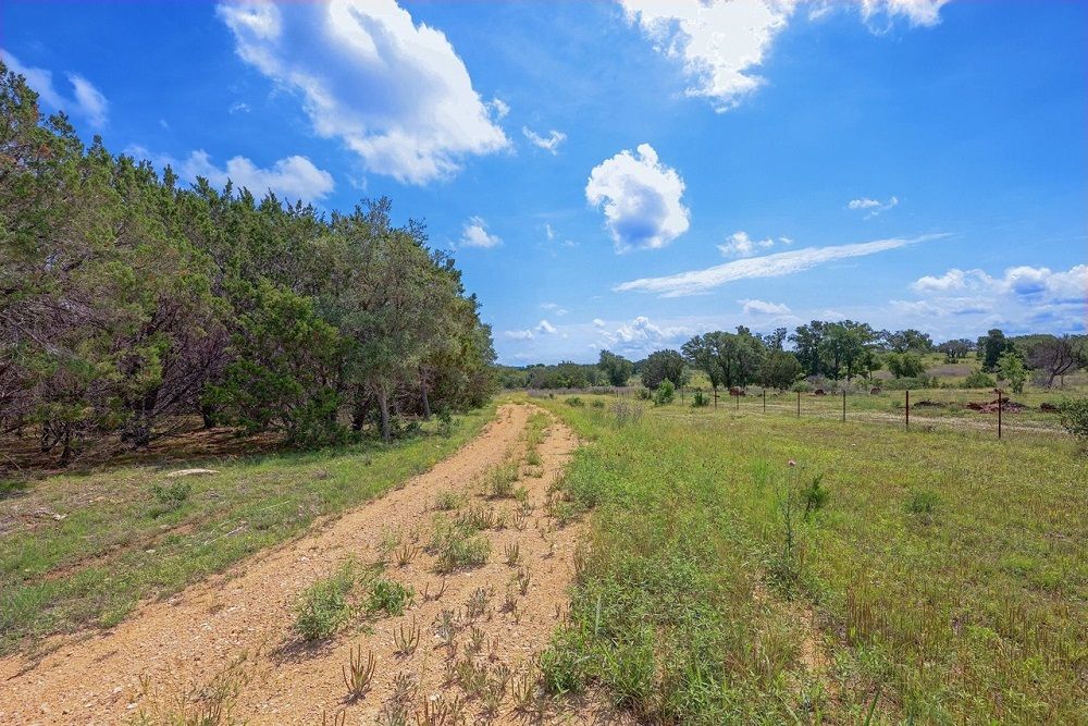 property-image-3