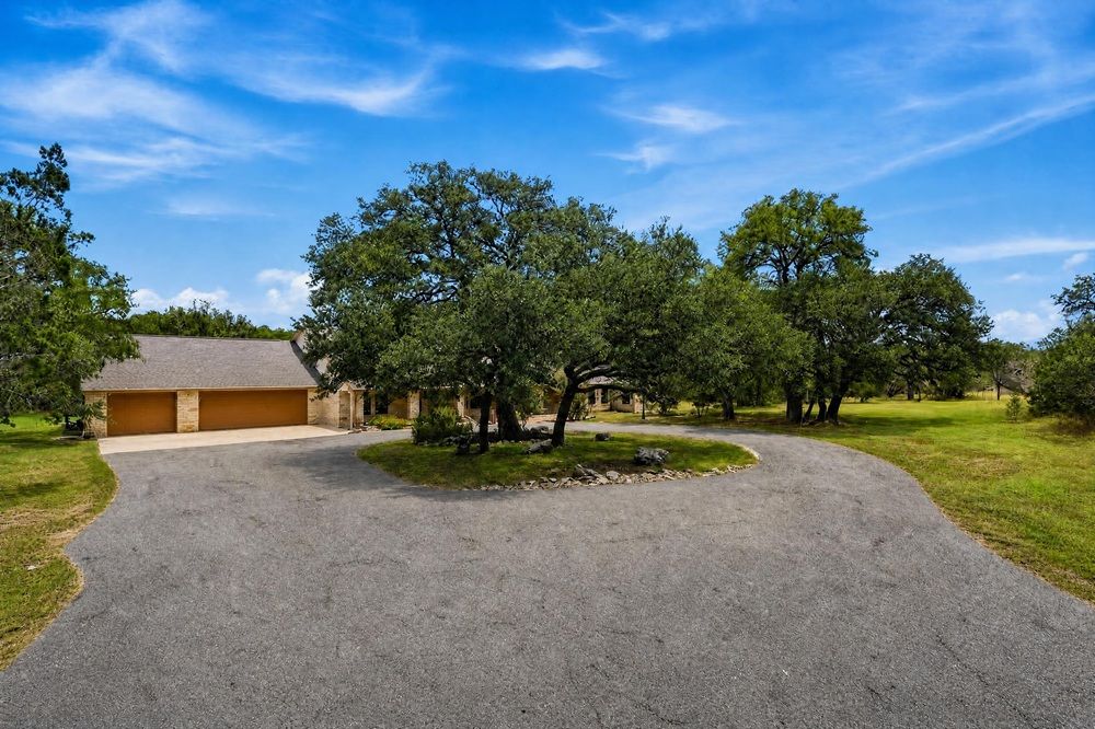 160 Creekwood Ct