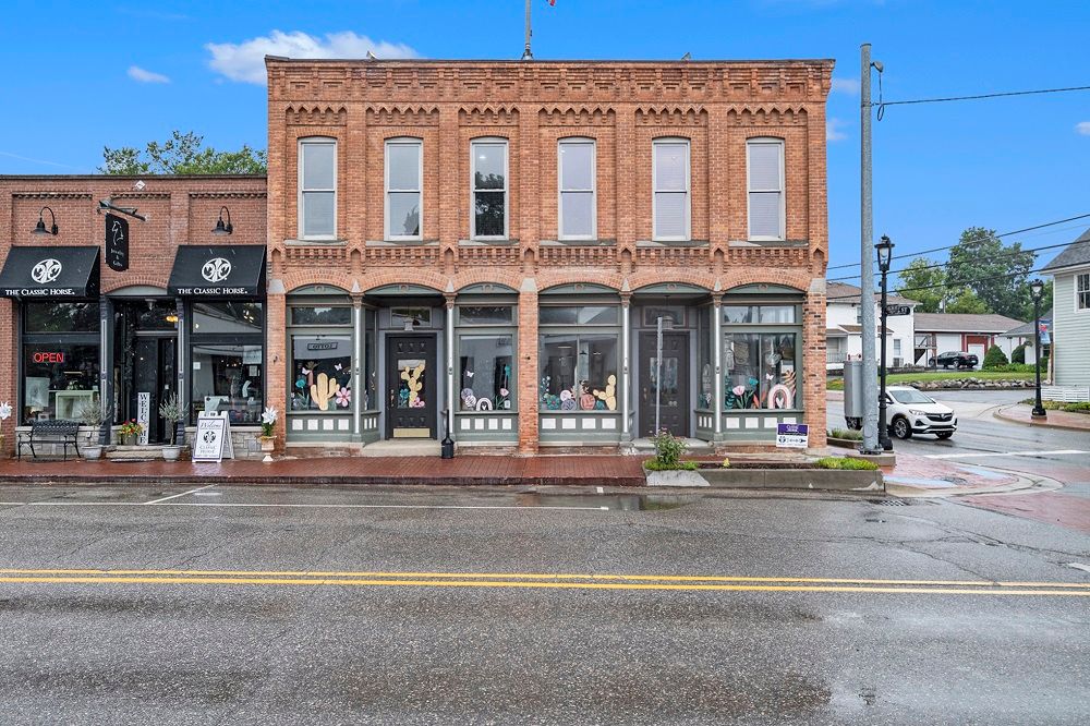 Prime Commercial Opportunities In Lapeer County!