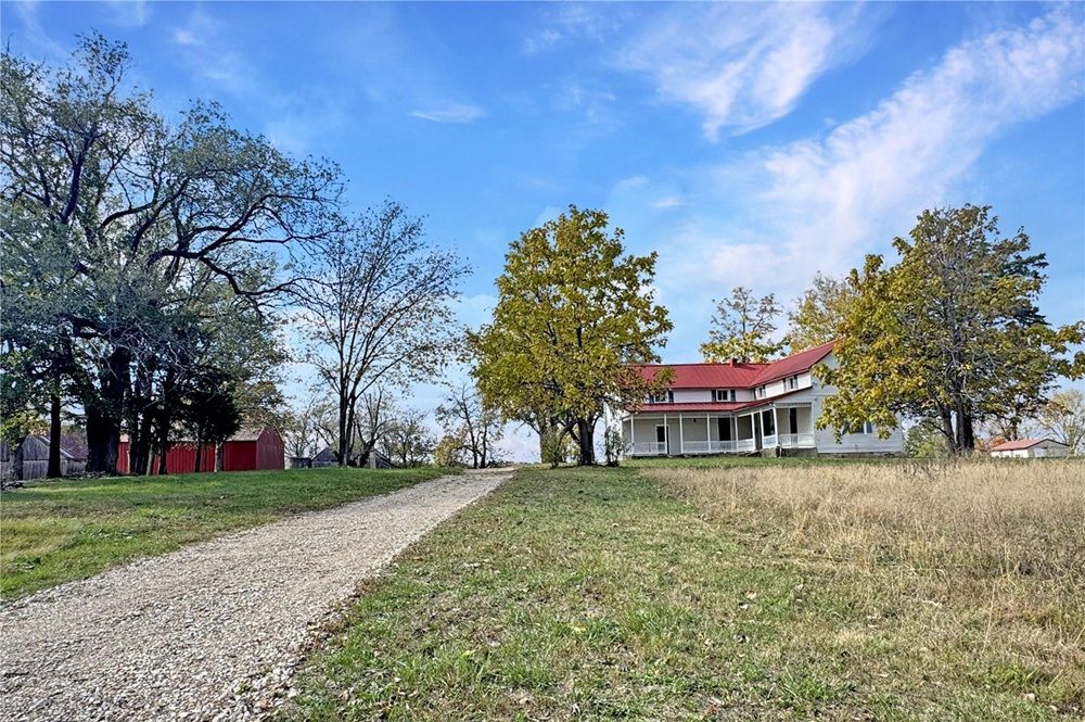 1933 4 Mile Road