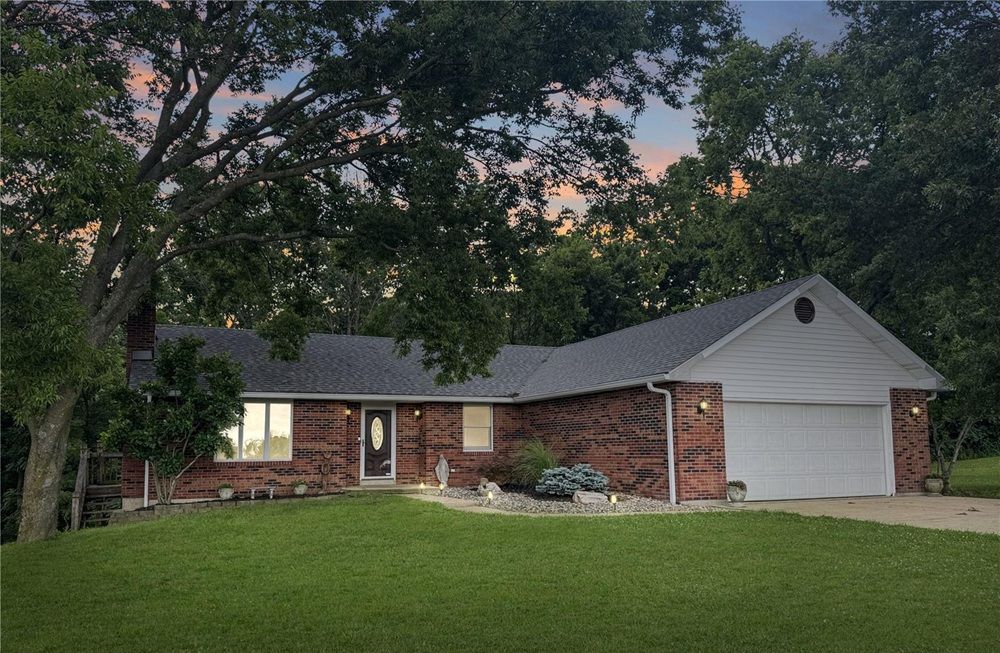 Minutes From Town | 10 Acres M/L