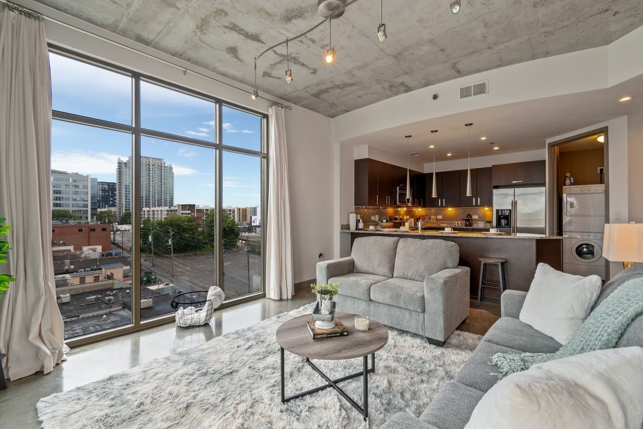 1510 Demonbreun St #811