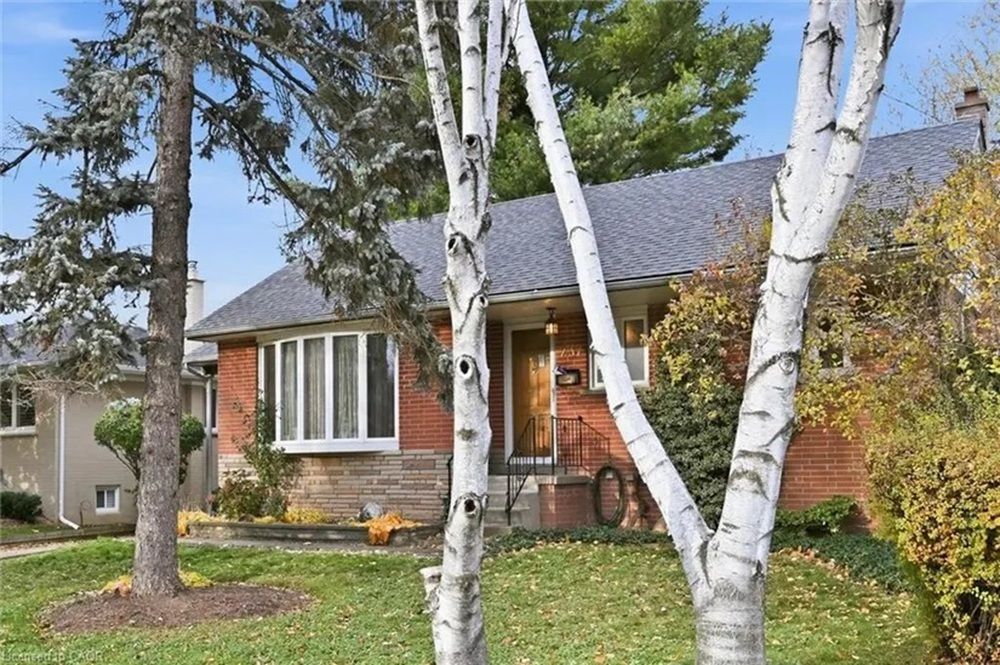 237 Mohawk Rd