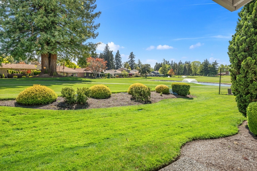 Golf Course Living In Summerfield ’s Premier 55+ Community