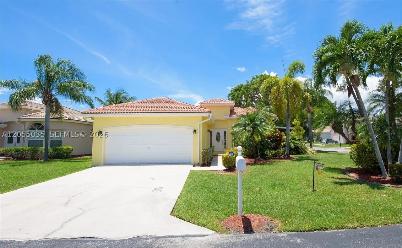 460 SE 24th Dr