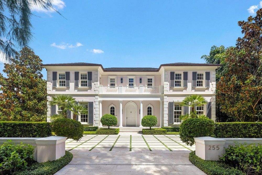 Prime Location Grand Residence
