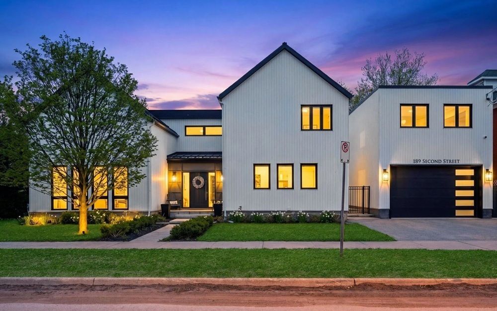 Custom Built Home Located Steps To Downtown Collingwood