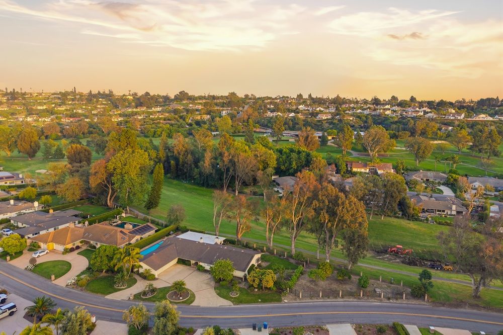 Premier Golf Course Living In Las Posas Estates