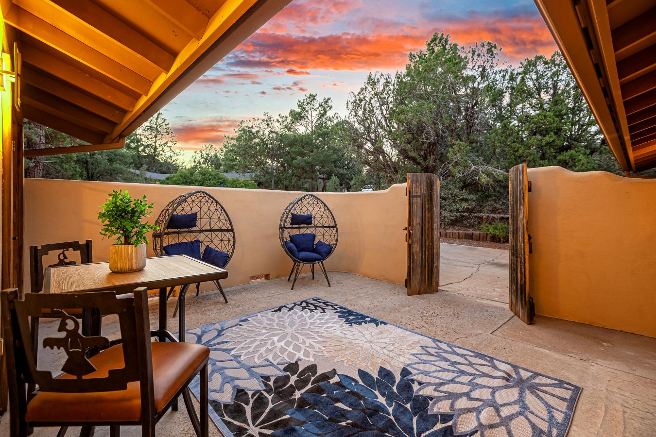 345 Coronado Trail