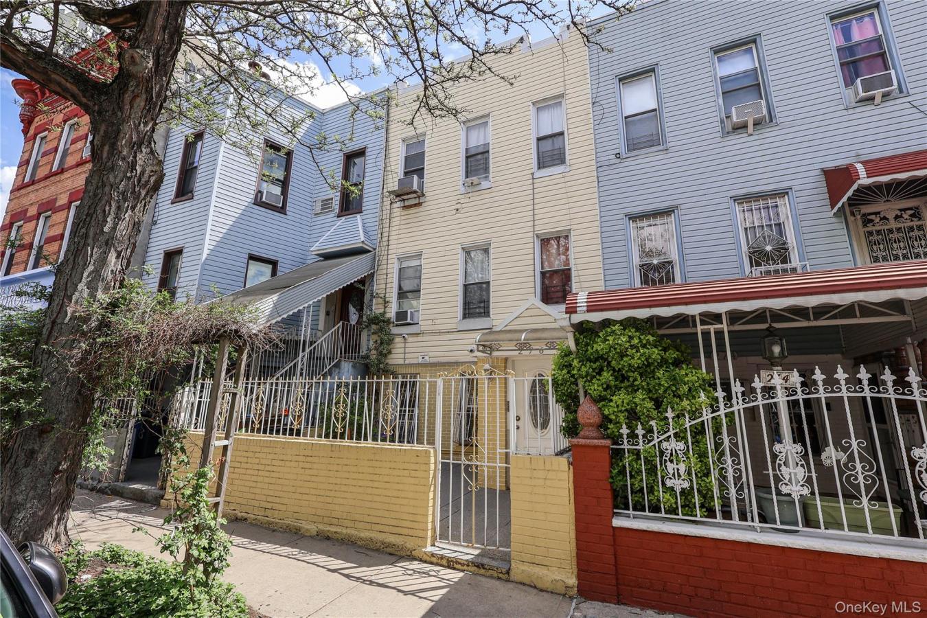 276 Woodbine Street