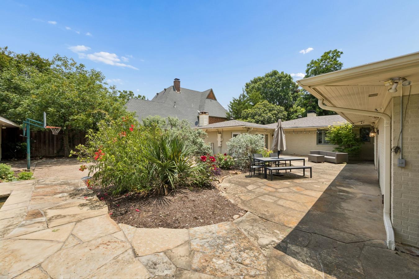 property-image-35