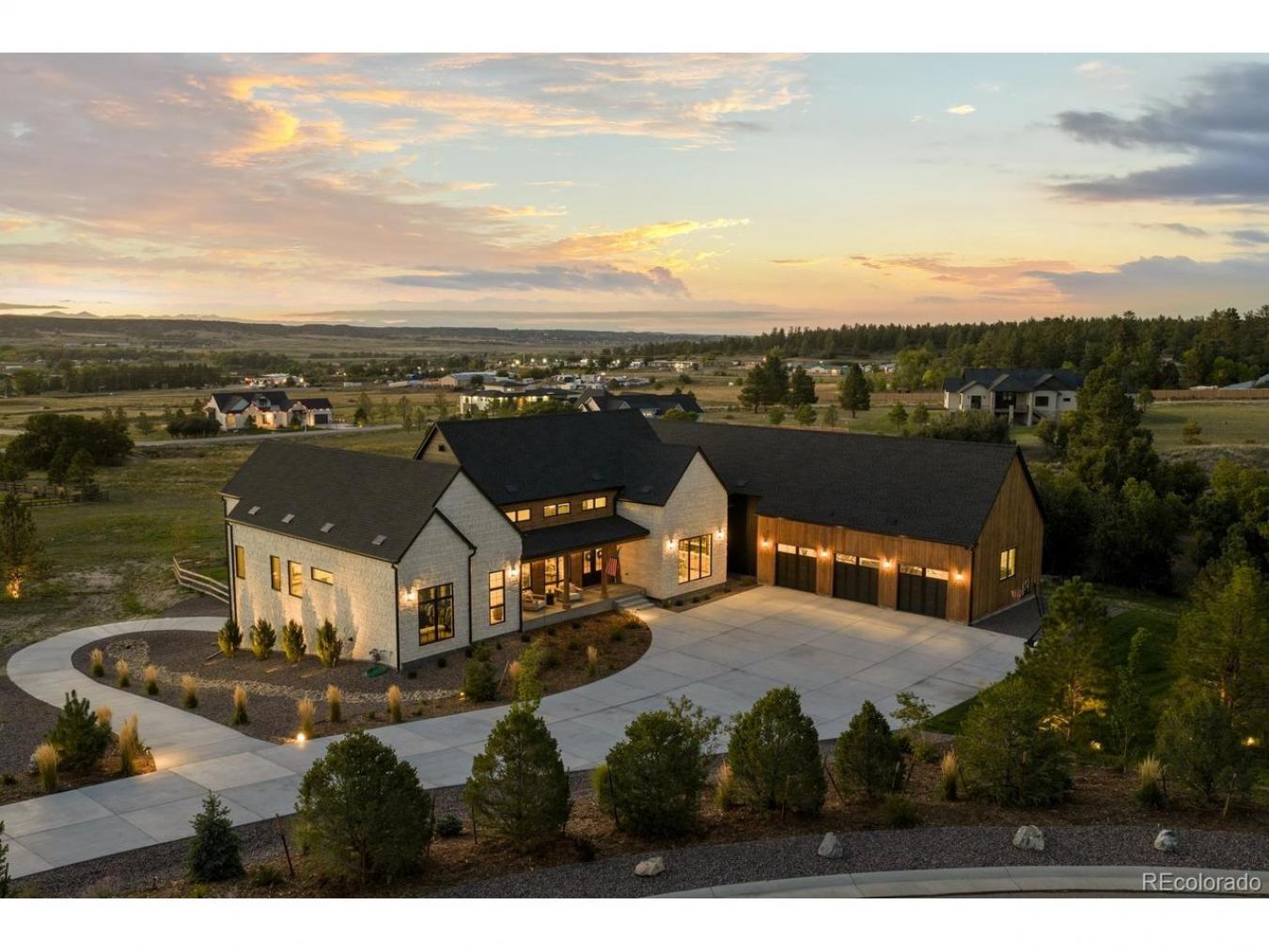 1568 Arrowpoint Ct