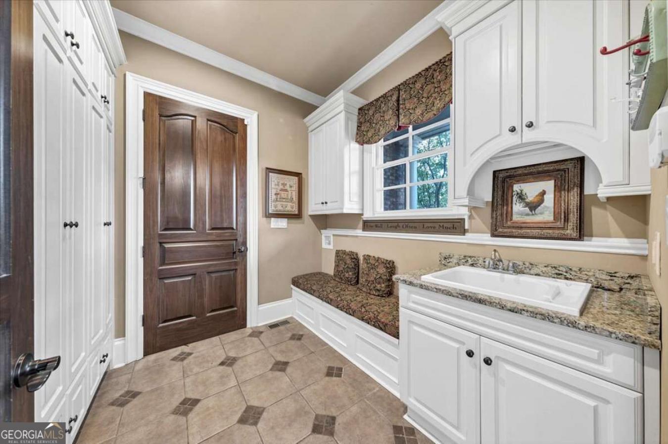 property-image-36
